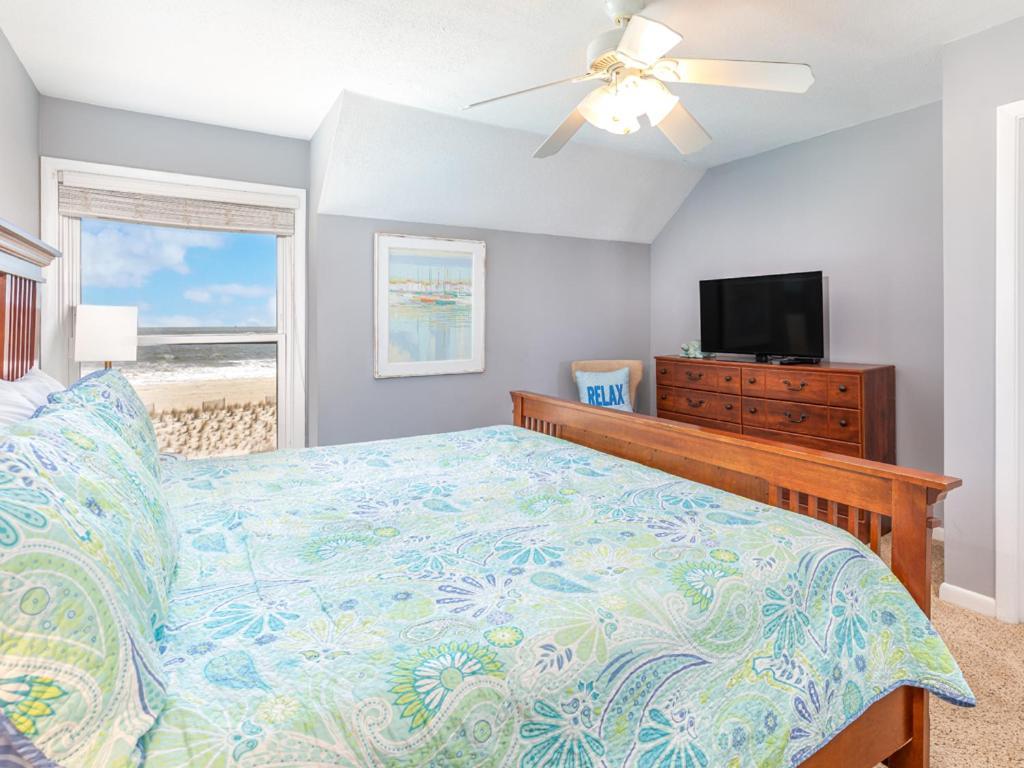 Tybee Lights 110c Apartment